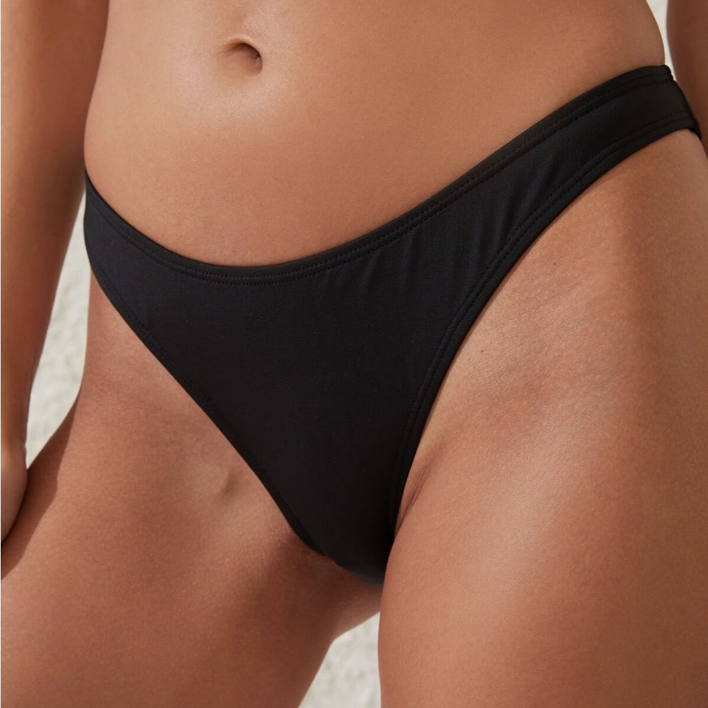 130 NWT Cotton On Body Refined High Side Brazilian Bikini Bottom - Size: XL